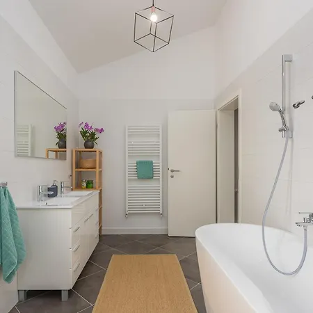 Two Bedroom Family House Danica Holiday home *