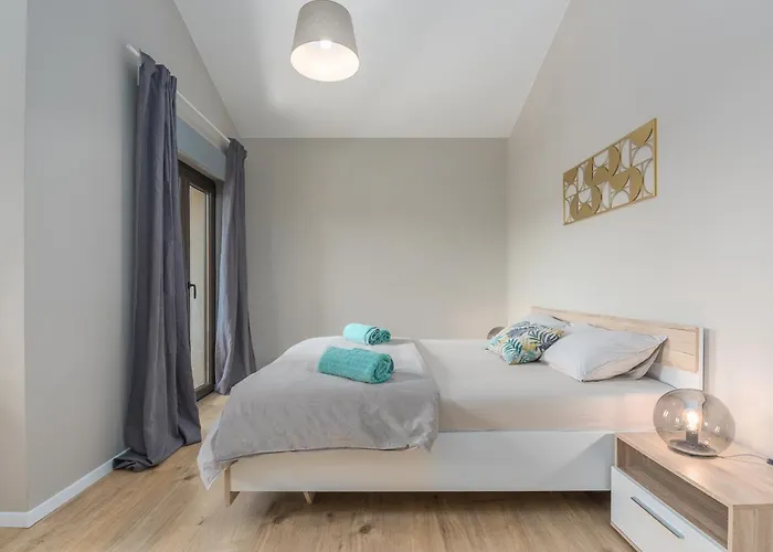 Two Bedroom Family House Danica Babici